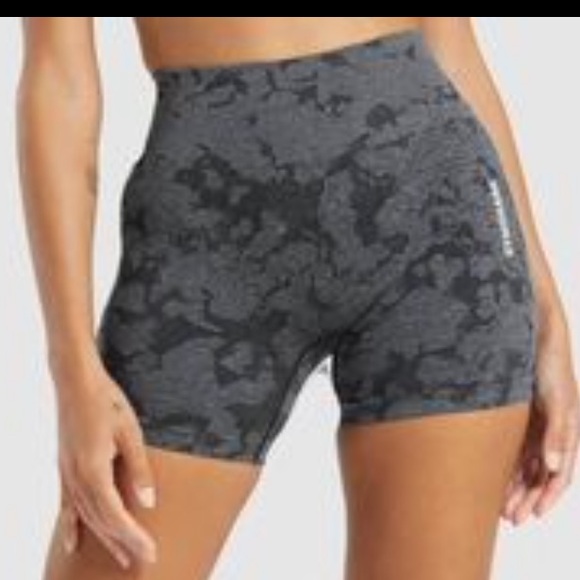 OG Gymshark Camo Shorts - Picture 1 of 6